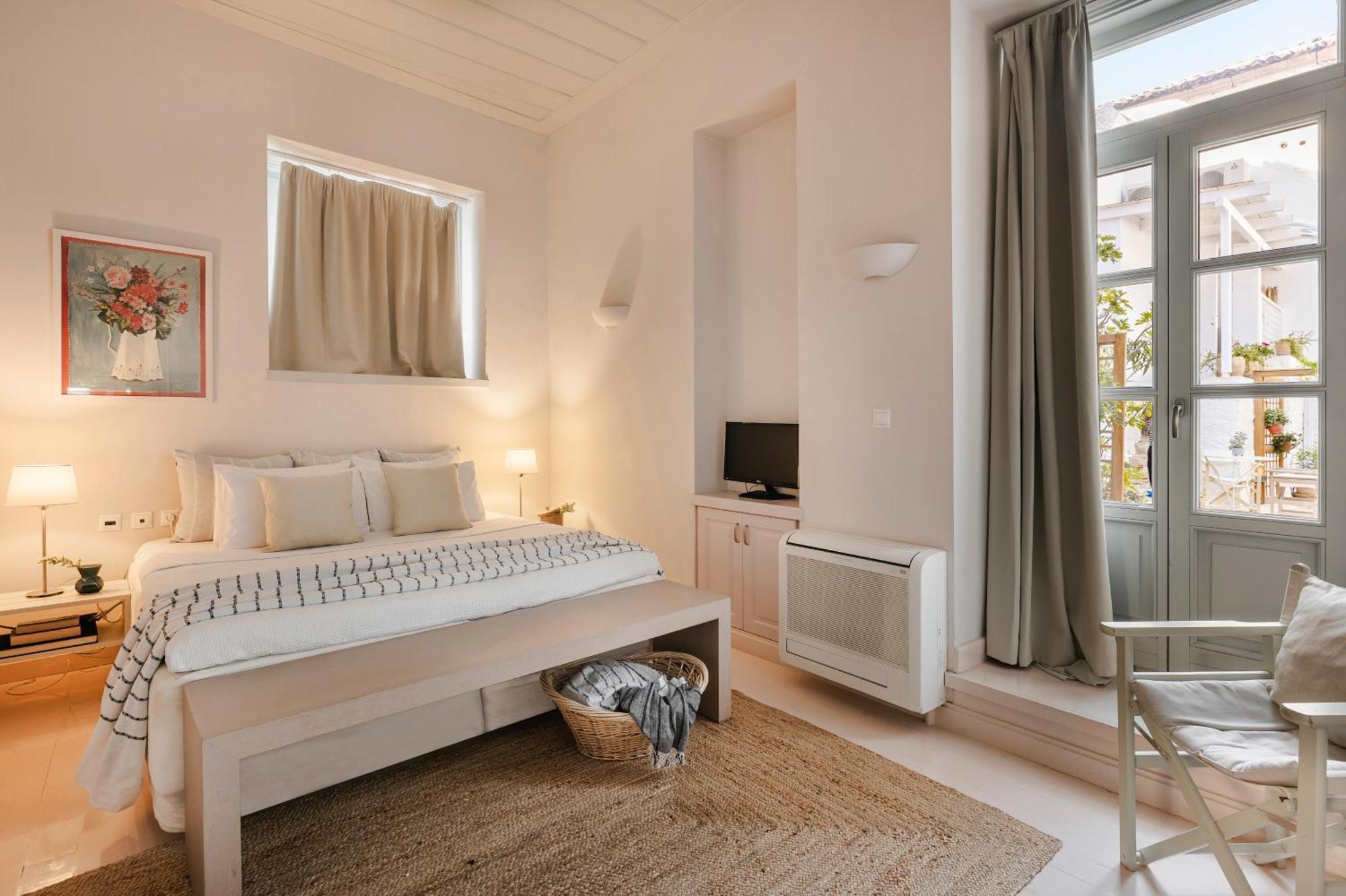 Hotel Hydra 4*